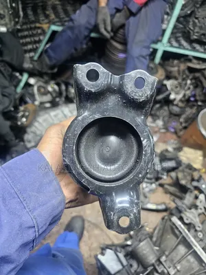Honda Step Wagon Engine Mounting