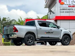 Toyota Hilux Revo Double Cab Deisel 2.4 AWD 2021 Silver