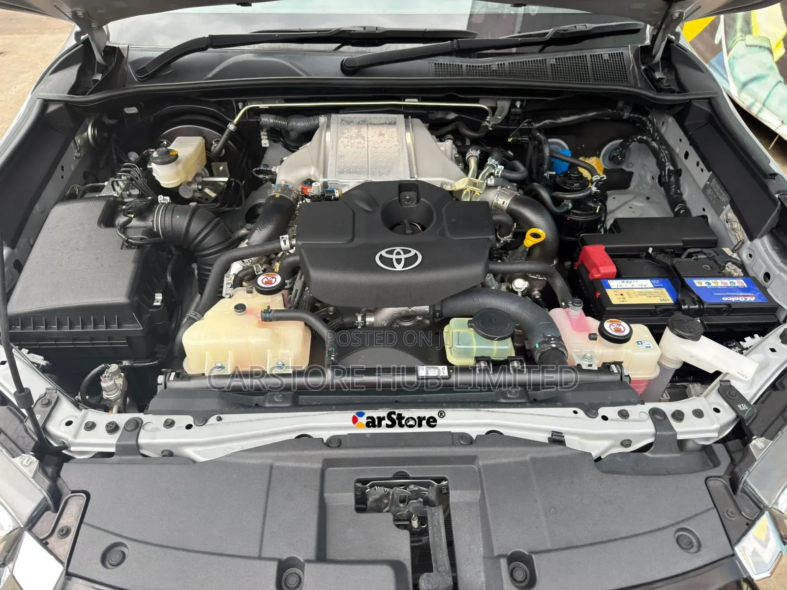 Toyota Hilux Revo Double Cab Deisel 2.4 AWD 2021 Silver