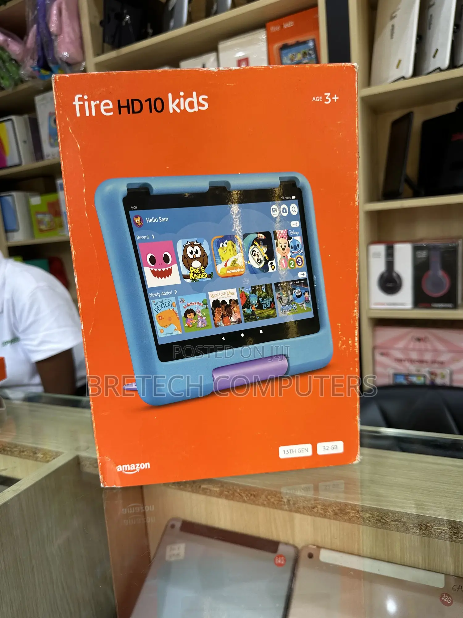 New Amazon Fire HD 10 32 GB Black