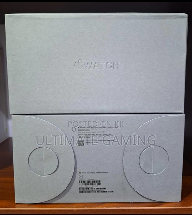Apple Watch Ultra 3 in Natural Titanium 49mm - thumbnail 3