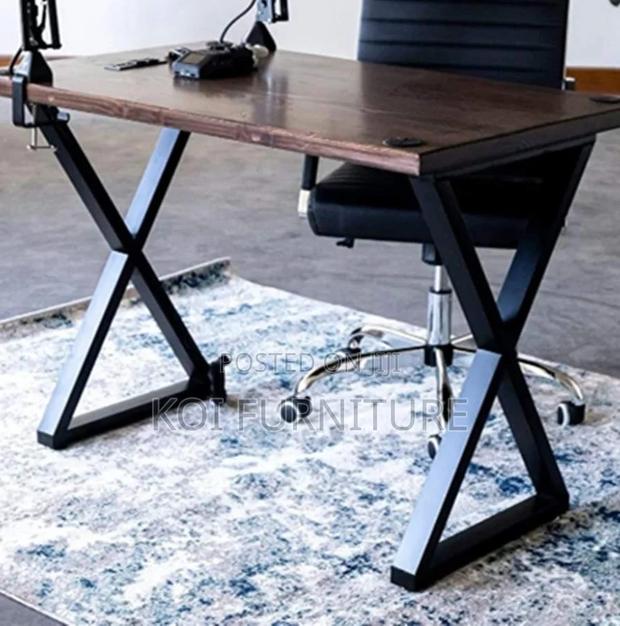 Office Desk; 1400mm Generic Computer Tables for Home and Office - thumbnail 6