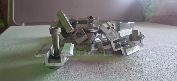 Panel Middle Clamp