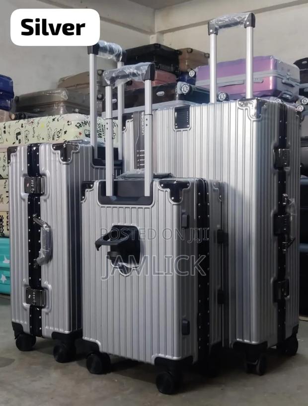 Aluminium Frame Zipless Suitcase Set - thumbnail 4