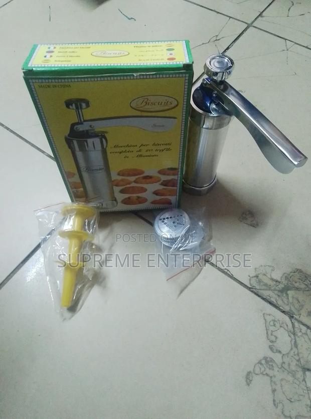 Biscuits Maker