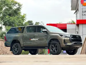Toyota Hilux Revo Double Cab Deisel 2.4 AWD 2021 Green