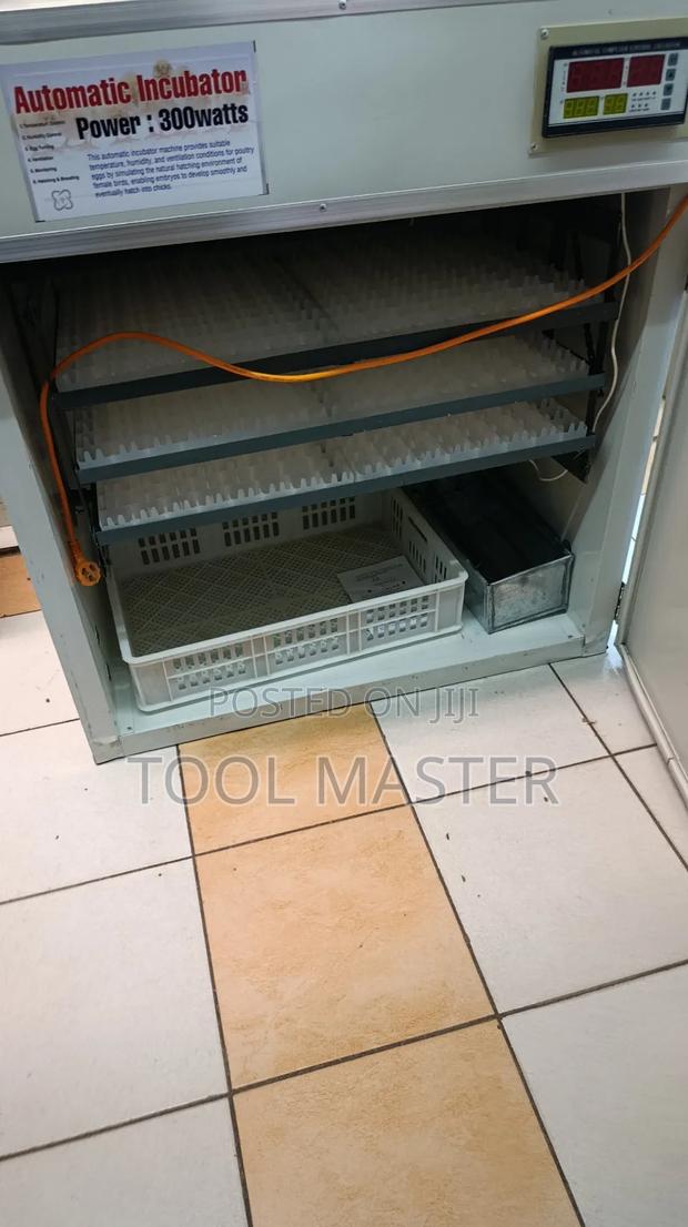 528 Eggs Automatic Incubator / Quality 528 Automatic Incubator