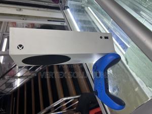 X Box Series S - thumbnail 2