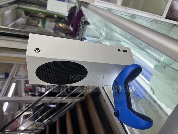 X Box Series S - main view