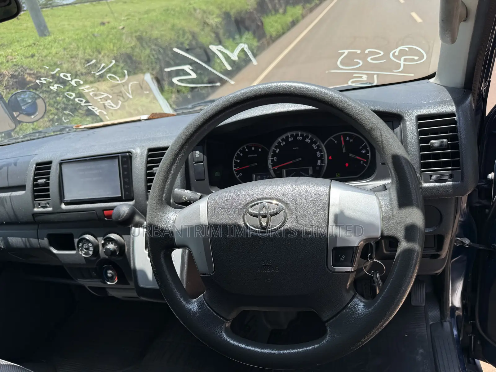 Toyota HiAce 2019 Blue