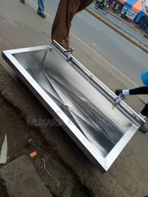 Top Quality Stainless Steel Scrub Sink Size 900mm by 550mm by 300mm