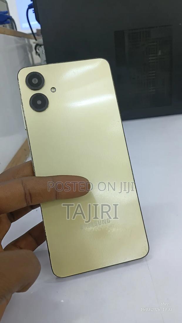 Samsung Galaxy A06 64 GB Bronze - thumbnail 6