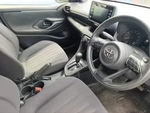 Toyota Yaris 1.5 Sedan LE 2020 Black