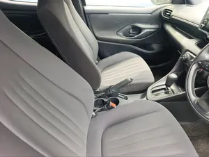 Toyota Yaris 1.5 Sedan LE 2020 Black