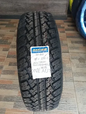 Maxtrek 225/75r15