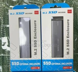 M.2 SSD External Enclosure - thumbnail 2