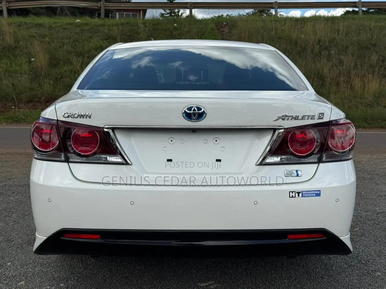 Toyota Crown 2018 White