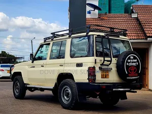 Toyota Land Cruiser 76 Series 2017 Beige