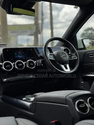 Mercedes-Benz C180 2019 White