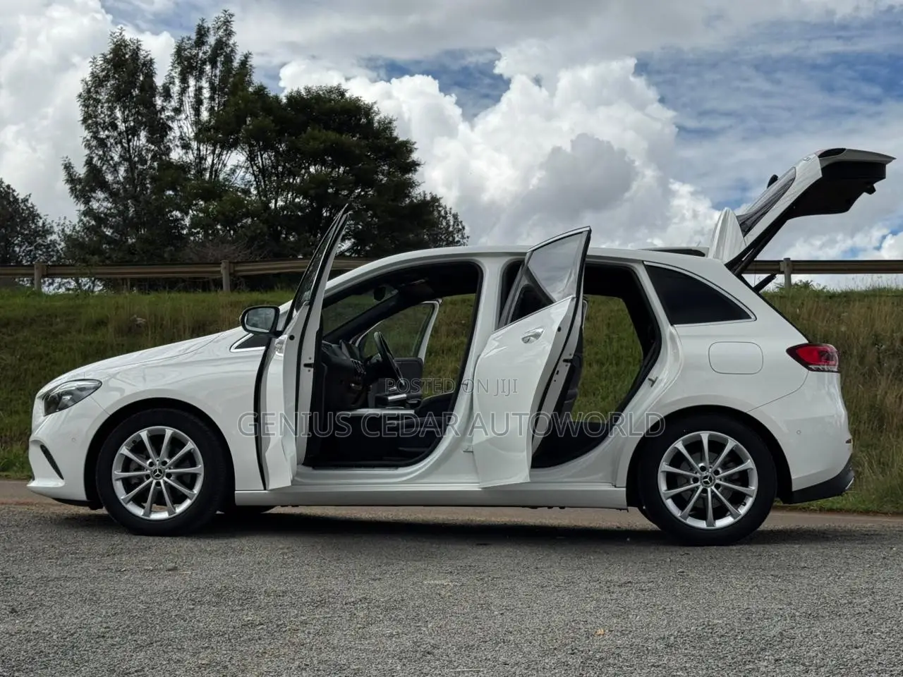 Mercedes-Benz C180 2019 White