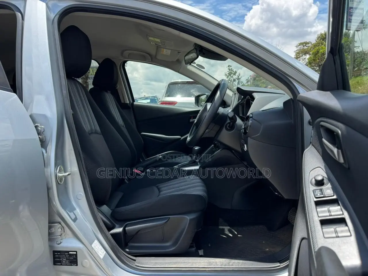Mazda 2 2020 Silver