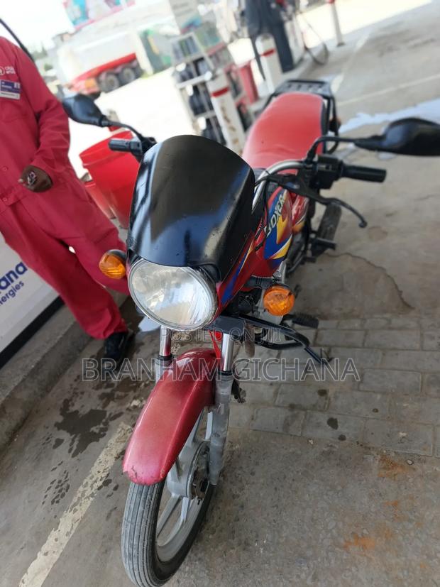 Bajaj Boxer 125 2022 Red - thumbnail 5
