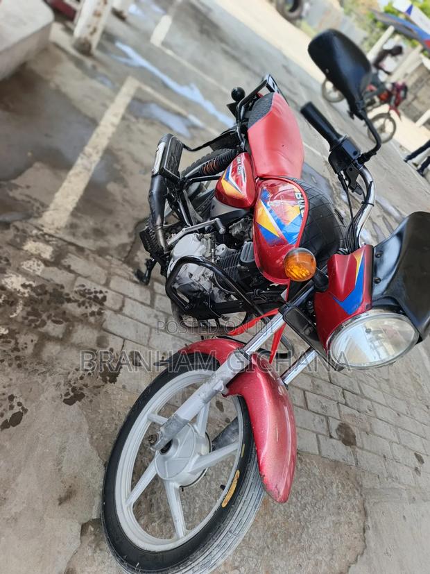 Bajaj Boxer 125 2022 Red - thumbnail 6