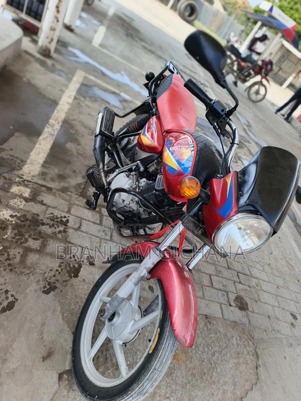 Bajaj Boxer 125 2022 Red - thumbnail 7