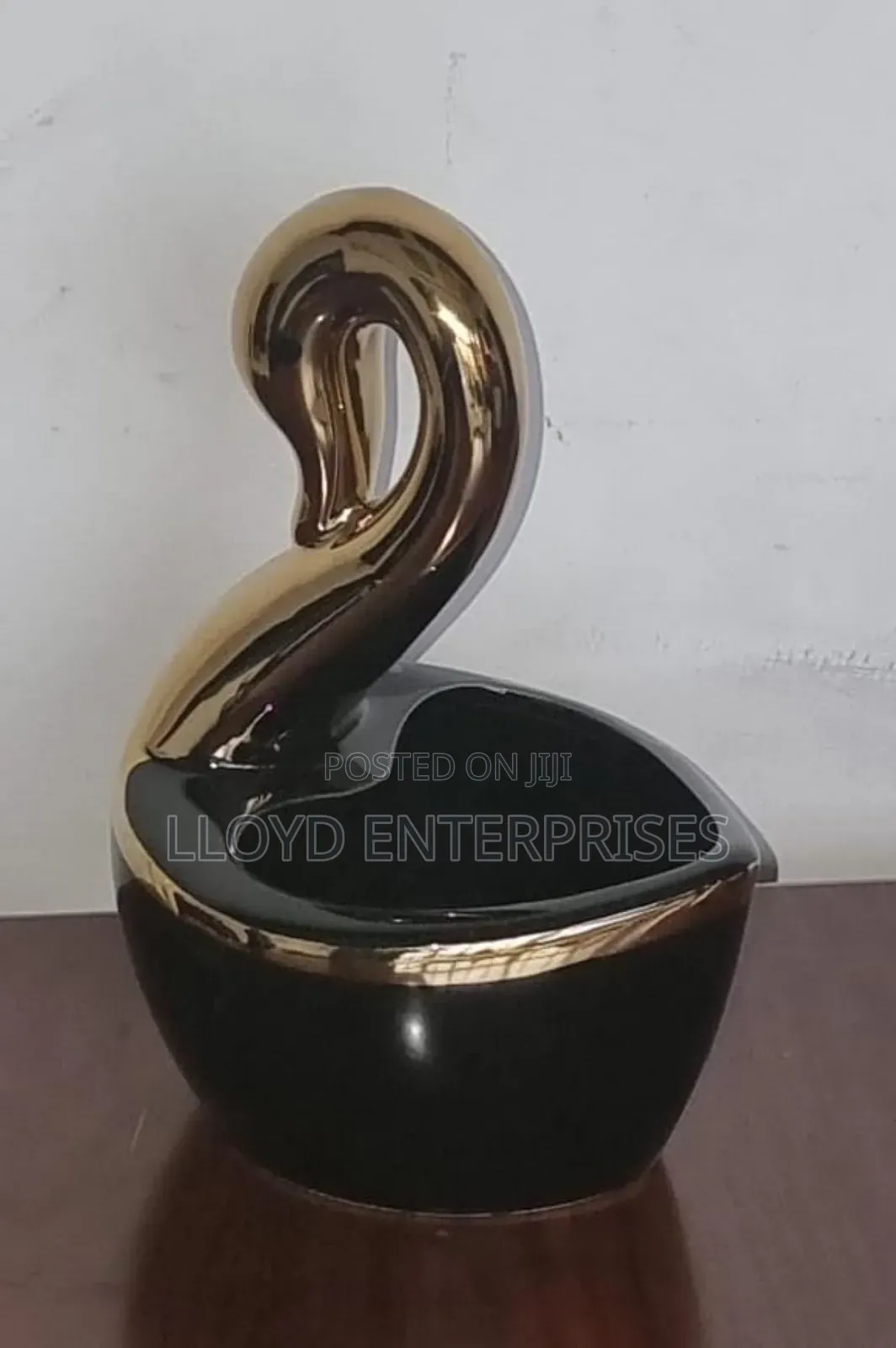 Jec7187-L2 Ceramic Love Shape a Swan Bowl Multipurpose Organizer