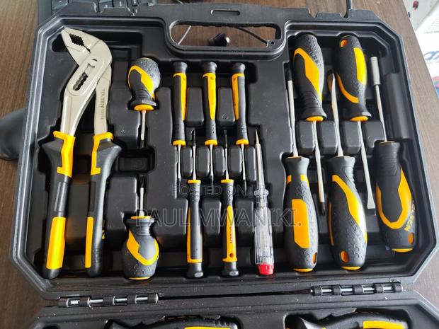 89 Pieces Toolbox - main view