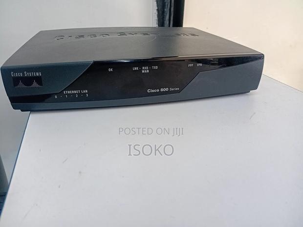 Cisco Router 800 Series - thumbnail 3