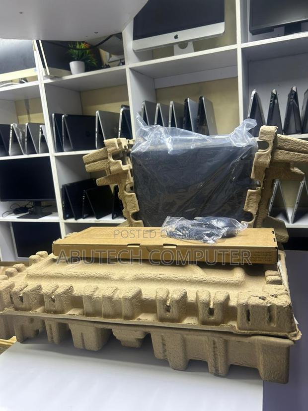 Desktop Computer HP Pro 200 G9 16GB Intel Core i5 SSD 1T - main view