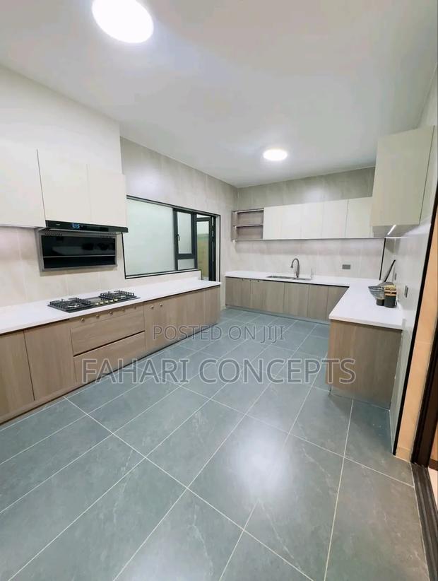 3bdrm Apartment in Lavington, Riverside Drive for sale - thumbnail 5