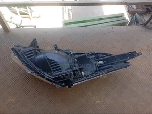 Swift 2015 Headlight
