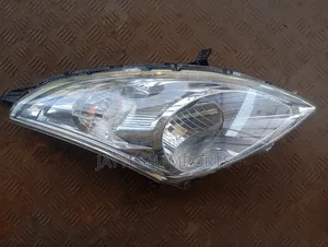 Swift 2015 Headlight