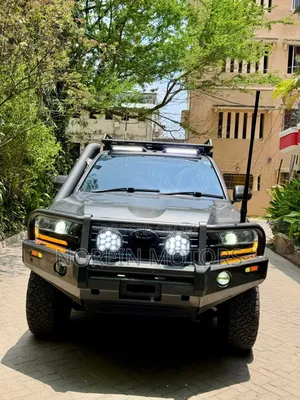 Toyota Land Cruiser 2018 Gray