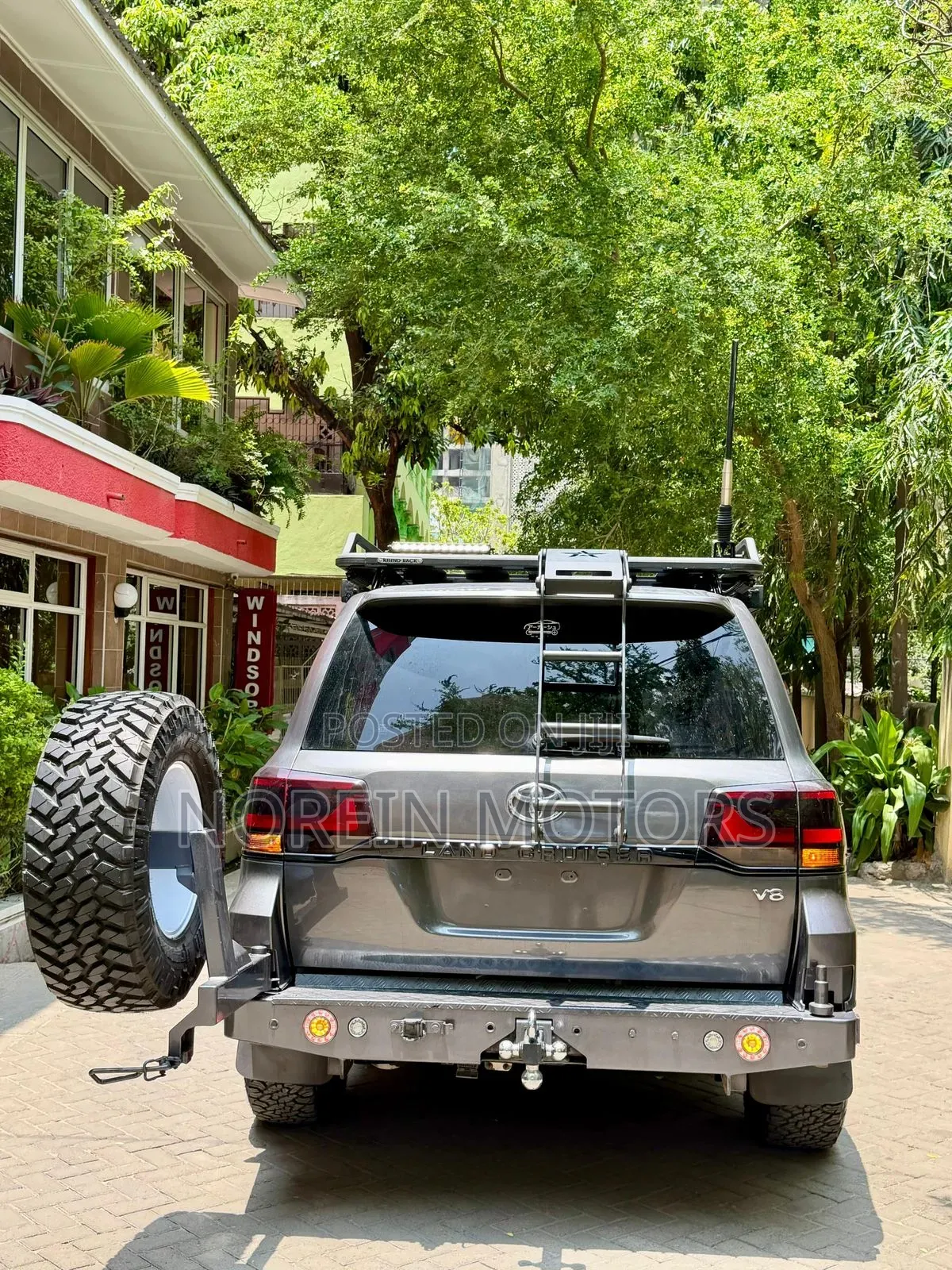 Toyota Land Cruiser 2018 Gray