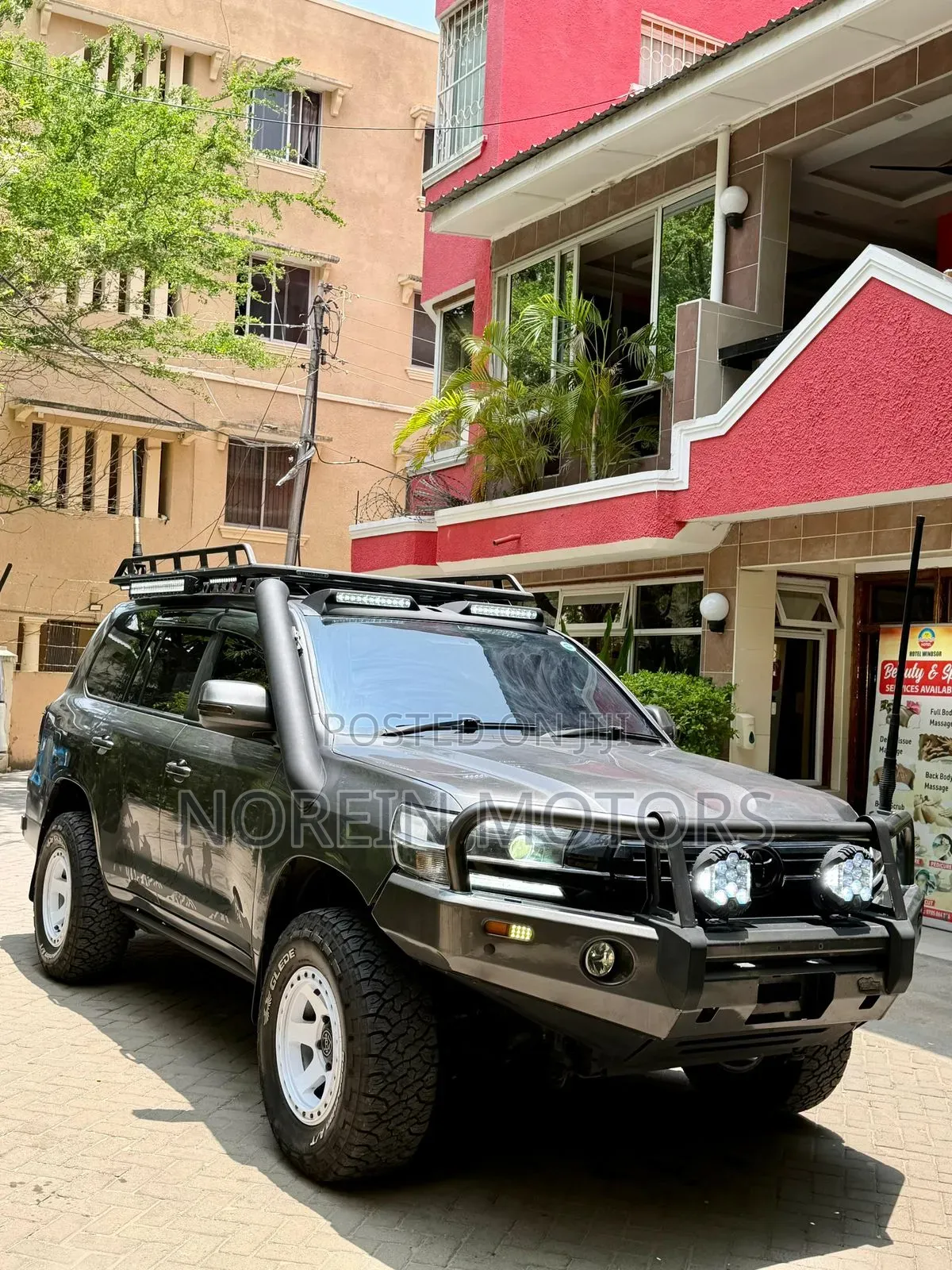 Toyota Land Cruiser 2018 Gray