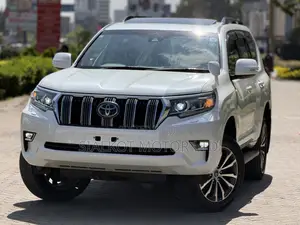 Toyota Land Cruiser Prado 2.8 2019 White