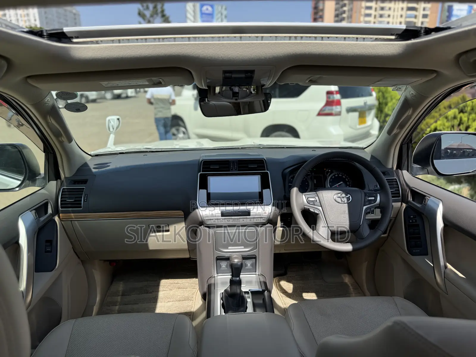 Toyota Land Cruiser Prado 2.8 2019 White