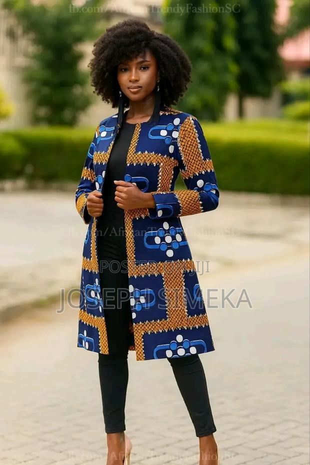 Ladies Clothing - thumbnail 3