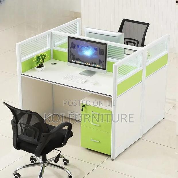 Office Workstation; Two Users Square Office Workstation - main view