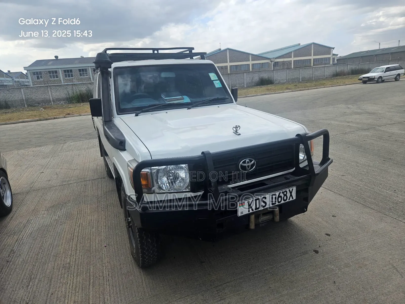 Toyota Land Cruiser 76 Series 2012