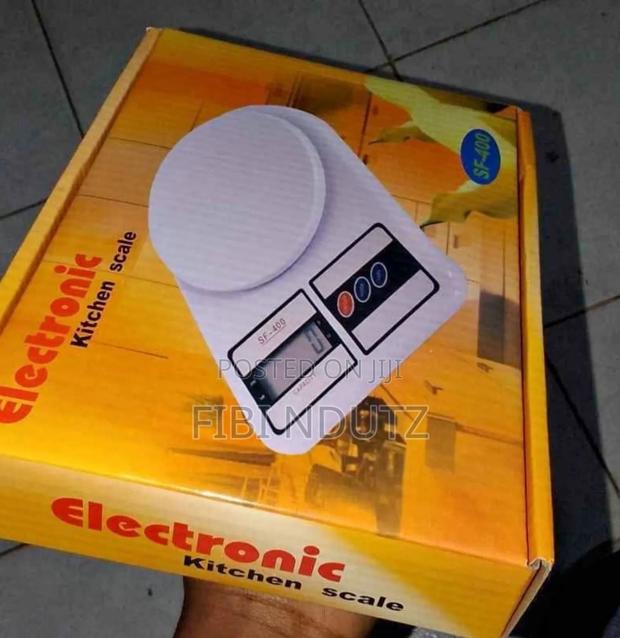 Electronic Kitchen Scale - main view