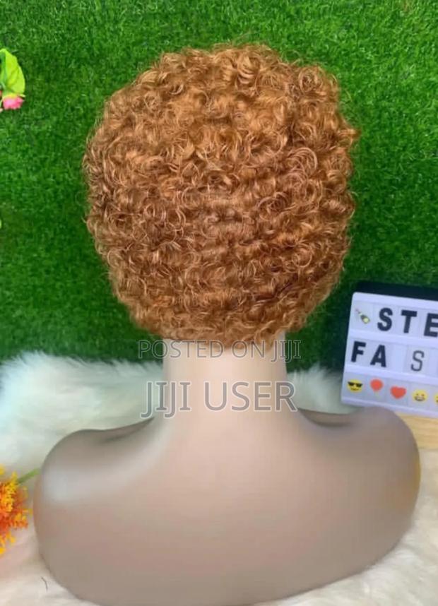 Low Cut Curly Wig - thumbnail 3