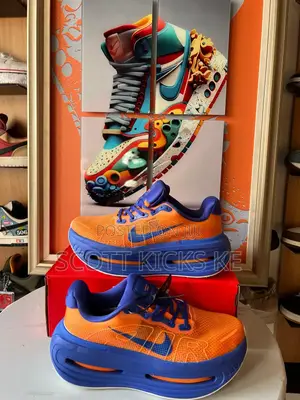 Nike Vomero Premium