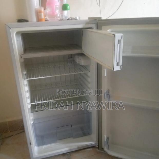 Mini Fridge - thumbnail 3