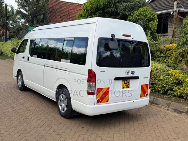 Toyota HiAce 2018 White - thumbnail 5