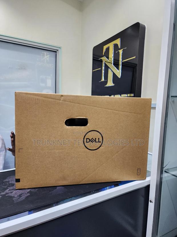 New Desktop Computer Dell Vostro 3030 8GB Intel Core i3 SSD 512GB