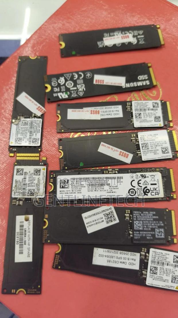 128gb Double Notch SSD – Compact Efficient